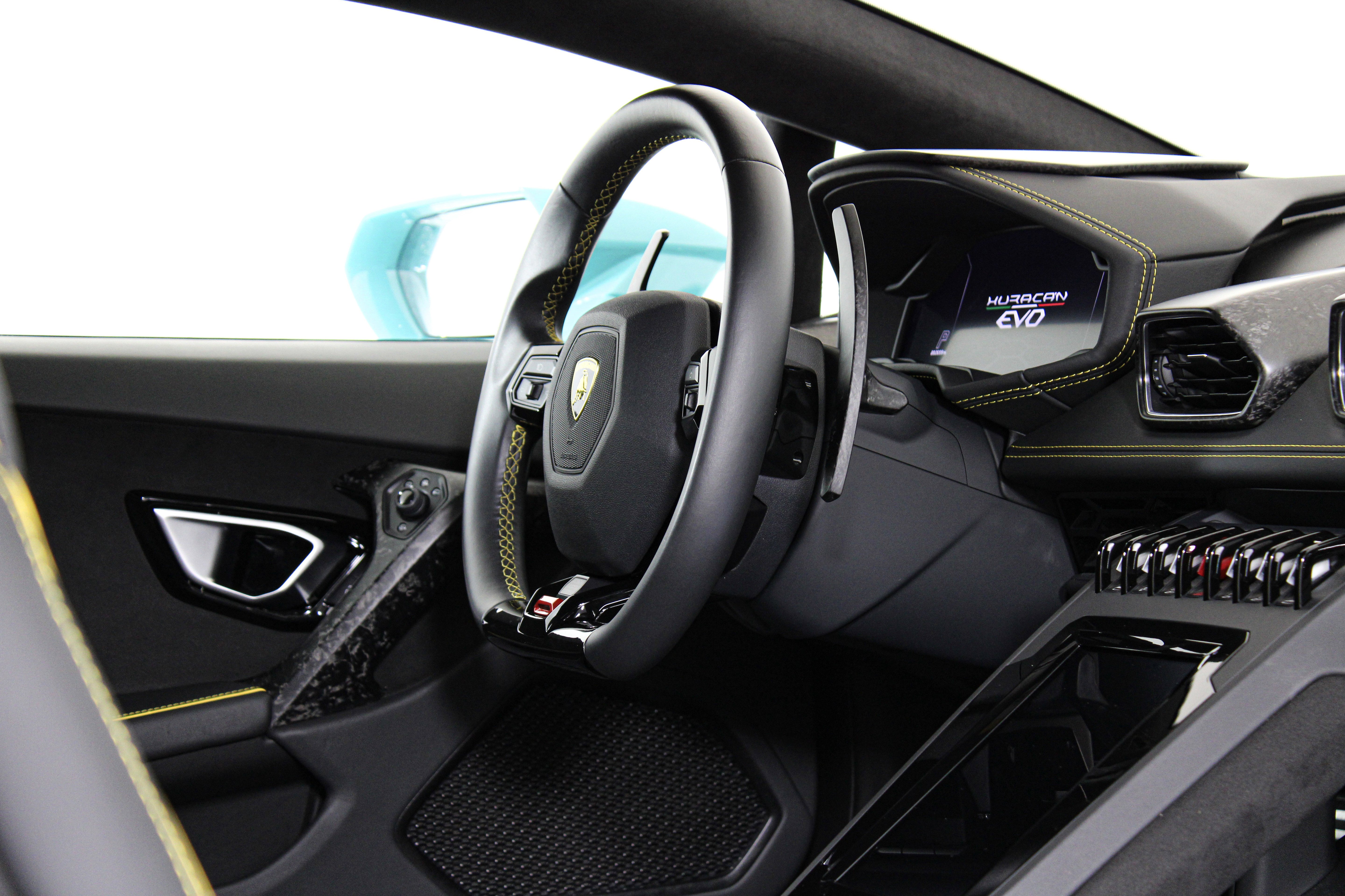 Used 2021 Blue Lamborghini  image 23