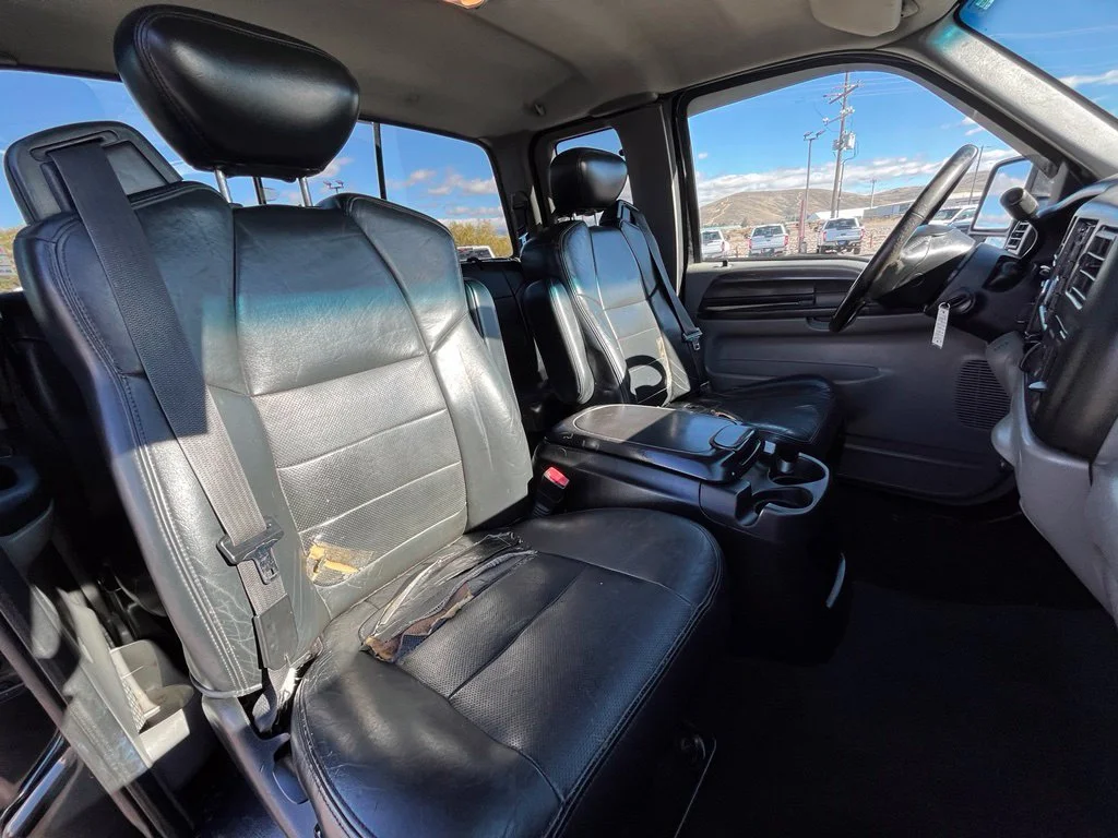 Used 2002  Ford XL image 18