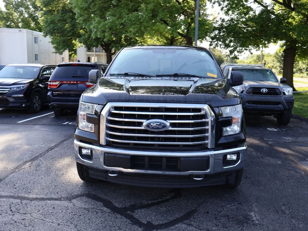 Used 2017  Ford XLT image 2