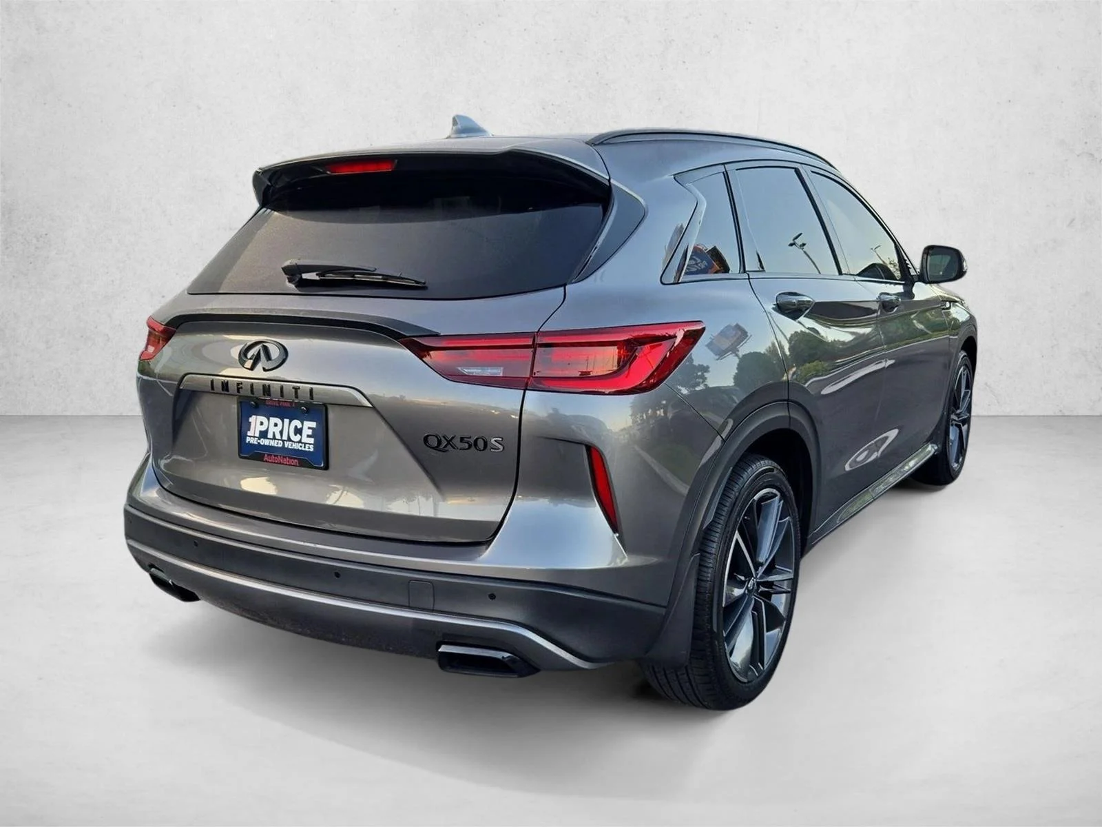 Used 2024 Graphite Shadow INFINITI SPORT image 6
