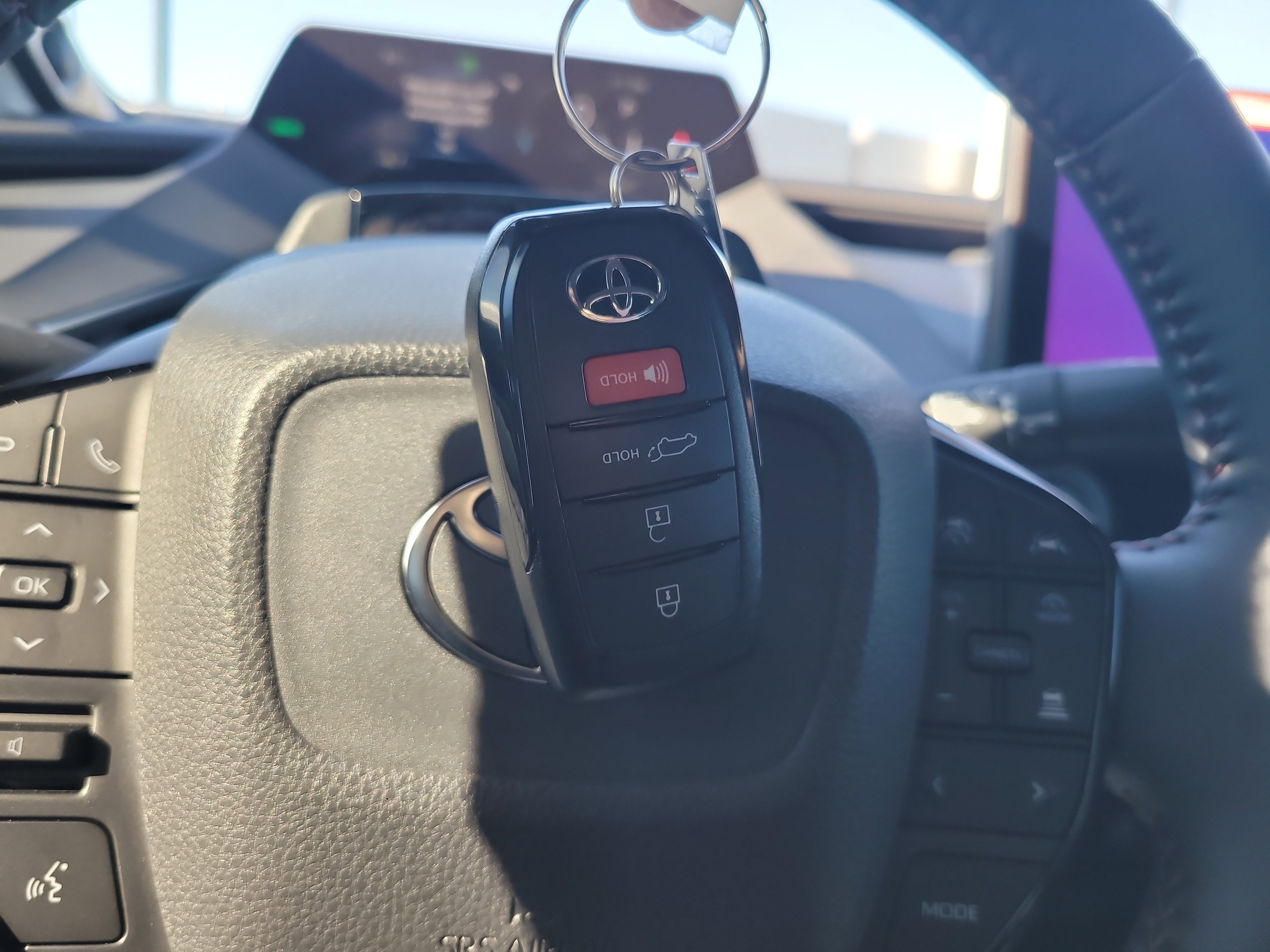 New 2026 Wind Chill Pearl <sup>1</sup> Toyota  XSE Premium image 31