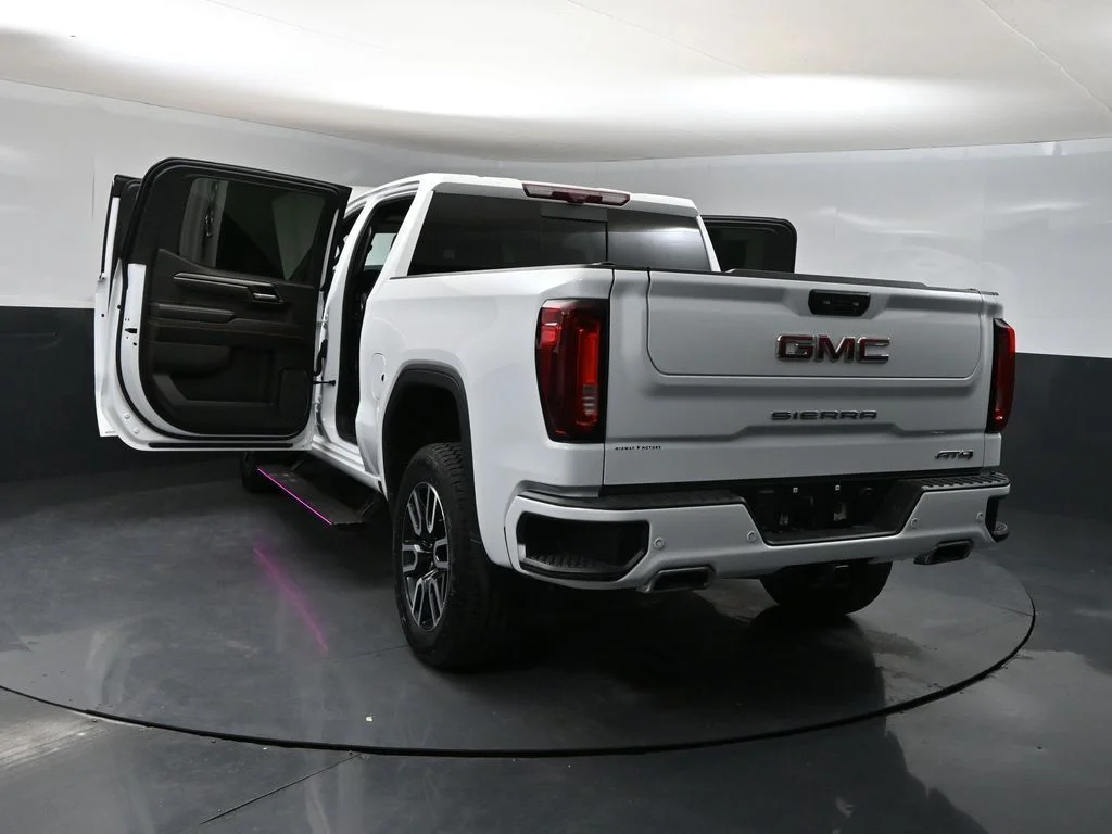 Used 2025 White GMC AT4 image 39