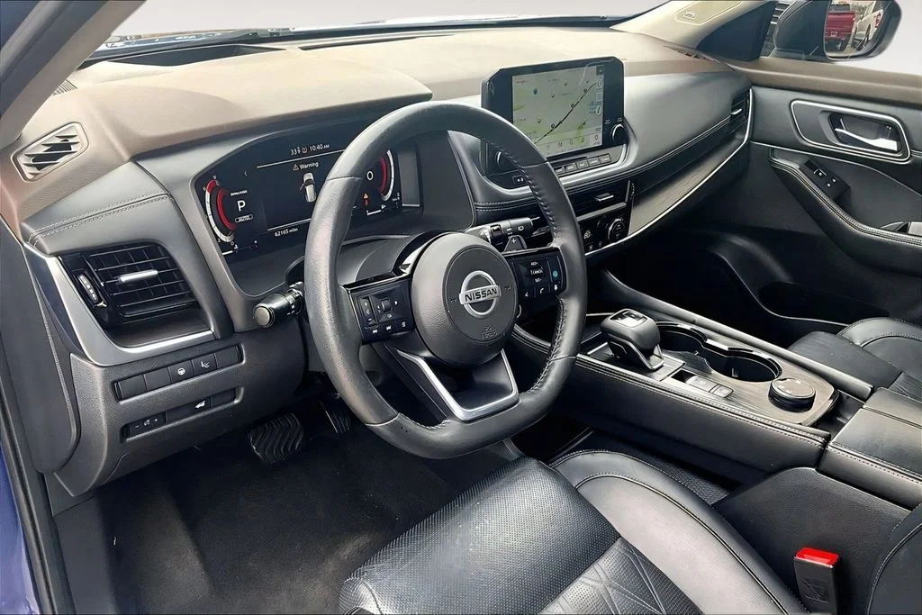 Certified Used 2021 Blue / Black Nissan Platinum image 13