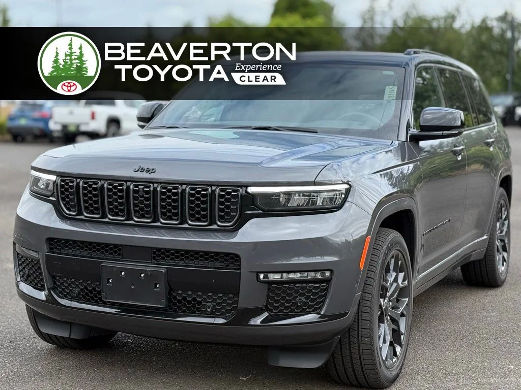 2025 Jeep Grand Cherokee L Summit 4x4's photo