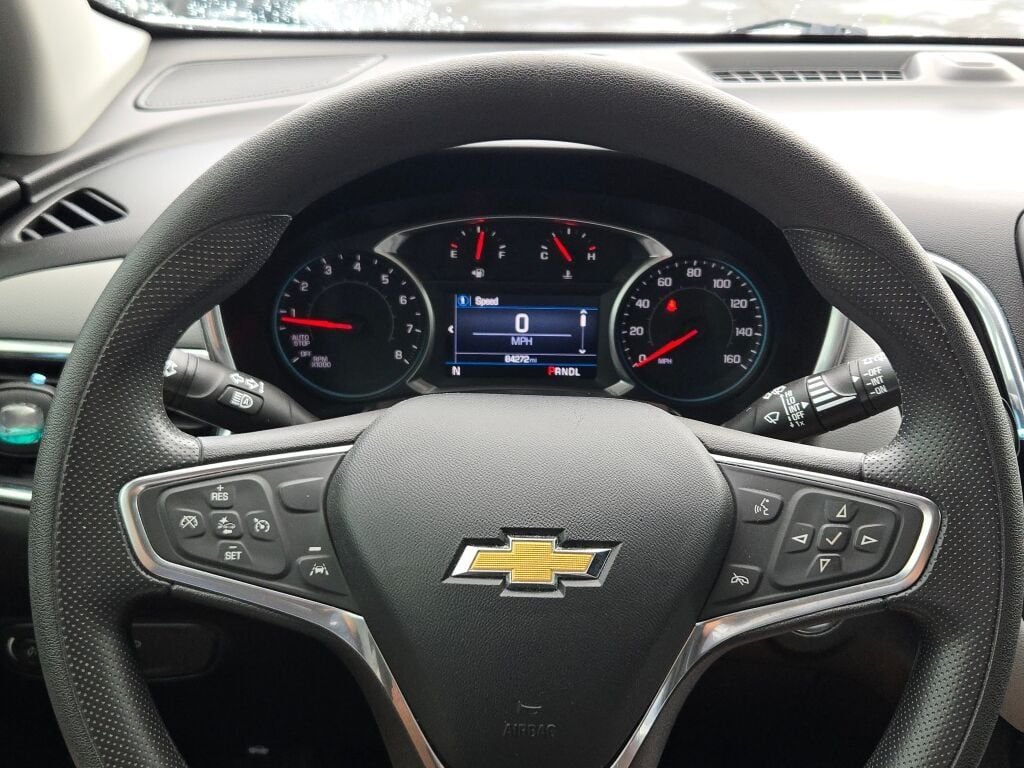 Used 2022 Silver Chevrolet LS image 28