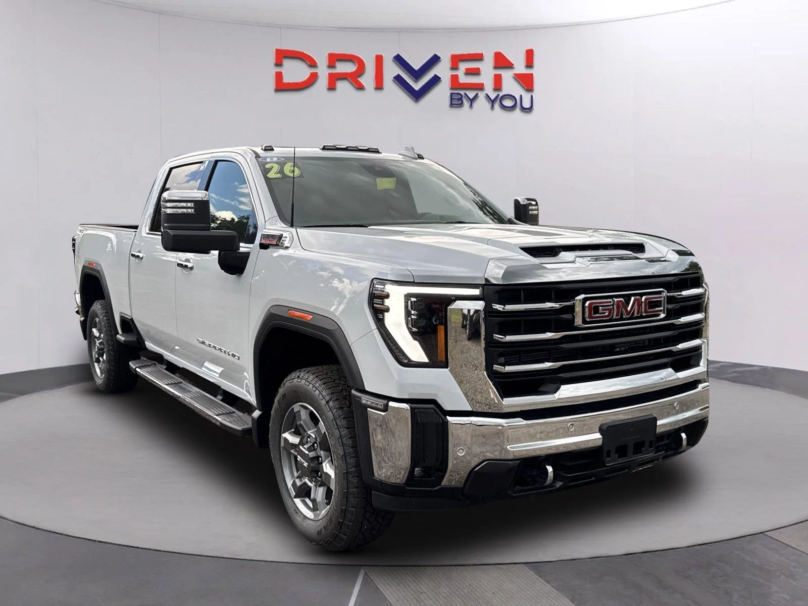 New 2026 Glacier White Tricoat GMC SLT image 2