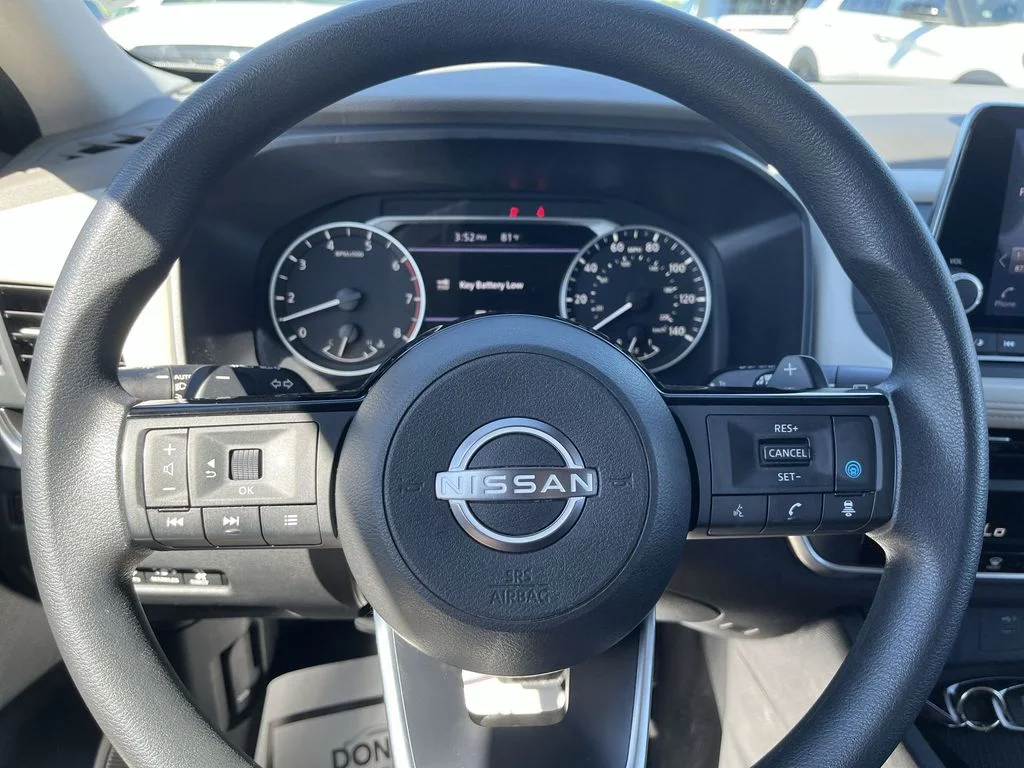 Used 2023 White Nissan SV image 14