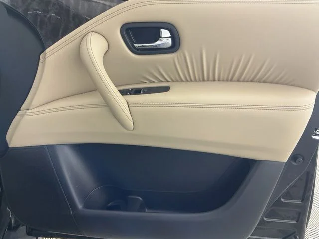 Certified Used 2022 Black Nissan Platinum image 5