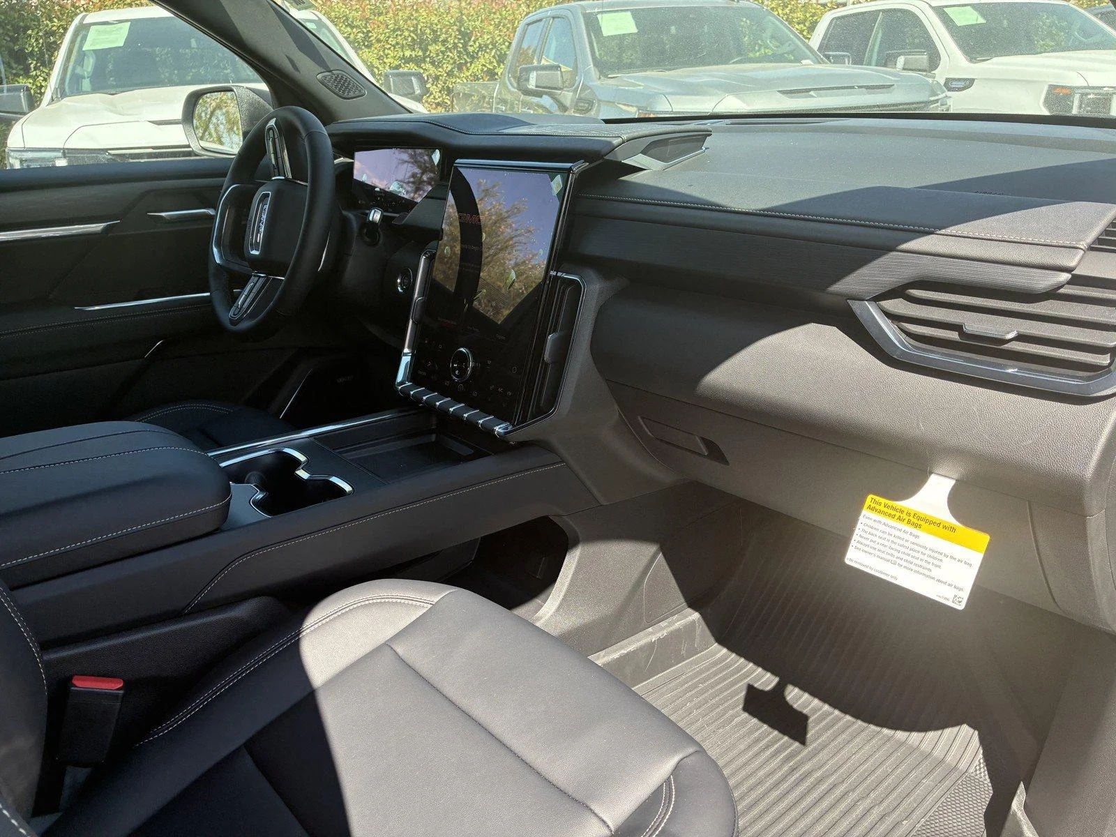 New 2027 Summit White GMC Elevation image 8