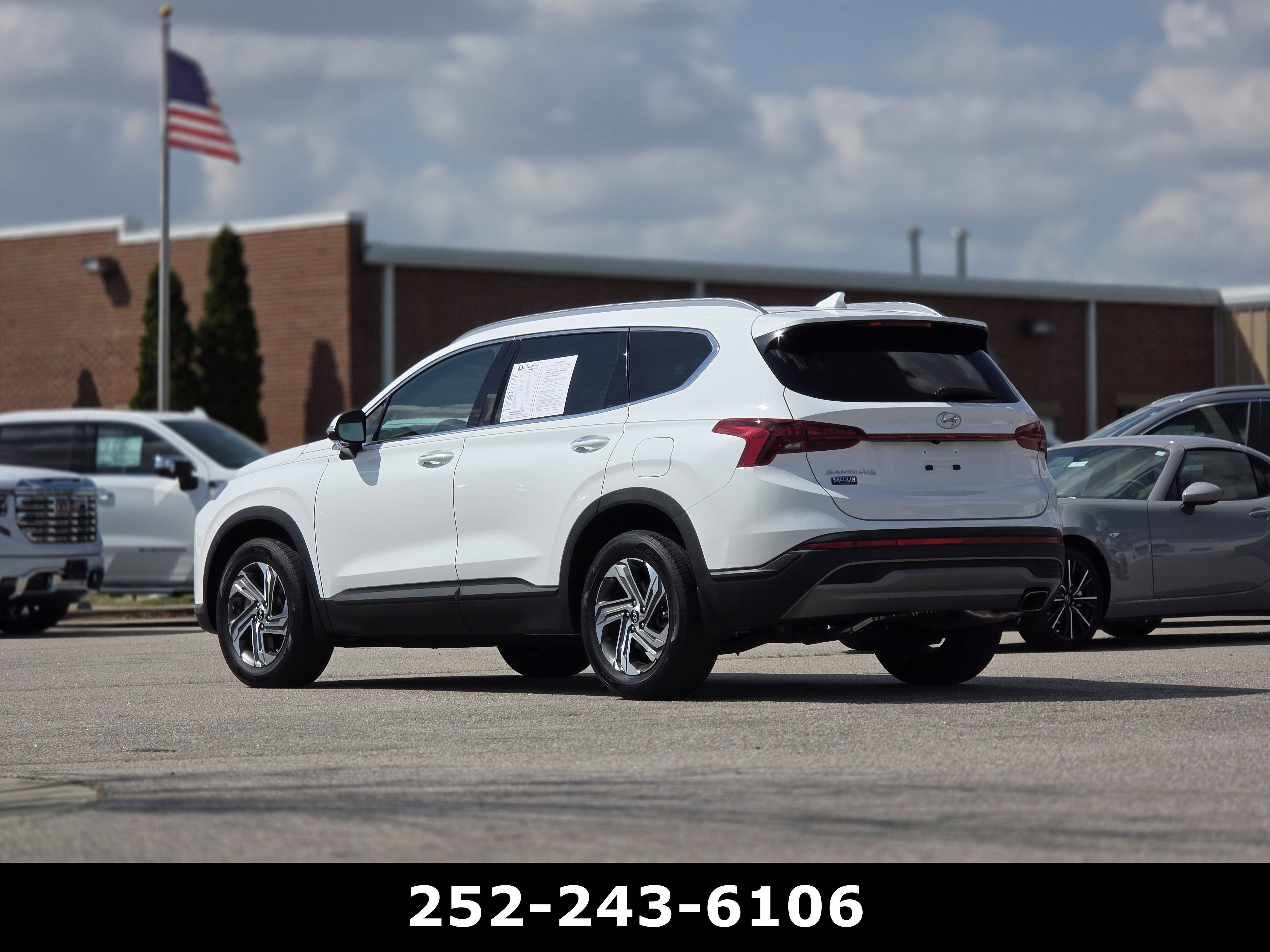 Used 2023 Serenity White Pearl Hyundai SEL image 5