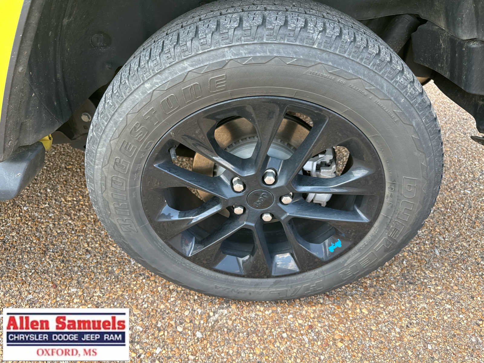Used 2022 High Velocity Clearcoat Jeep Unlimited Sahara image 50