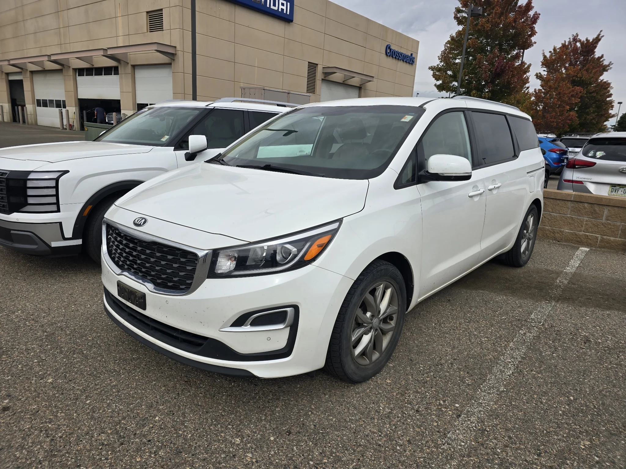 Used 2020 Snow White Pearl Kia EX image 12