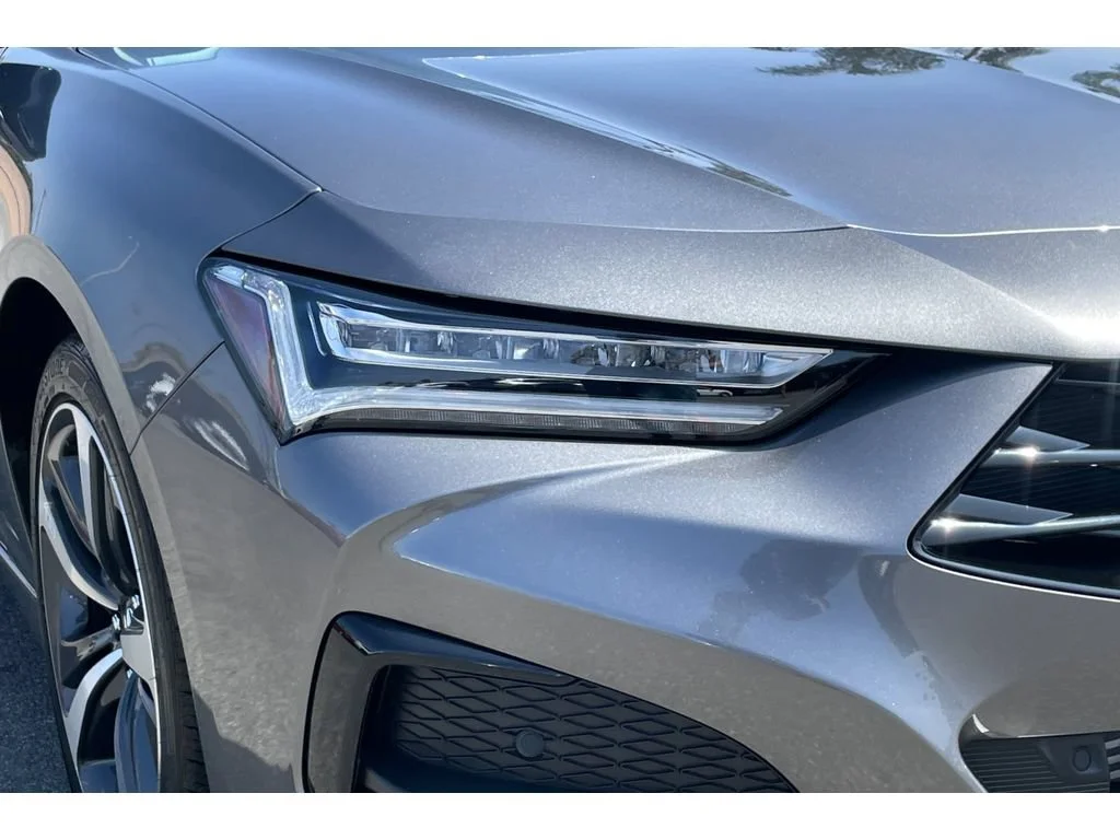 Used 2025 Liquid Carbon Metallic Acura TECH image 109