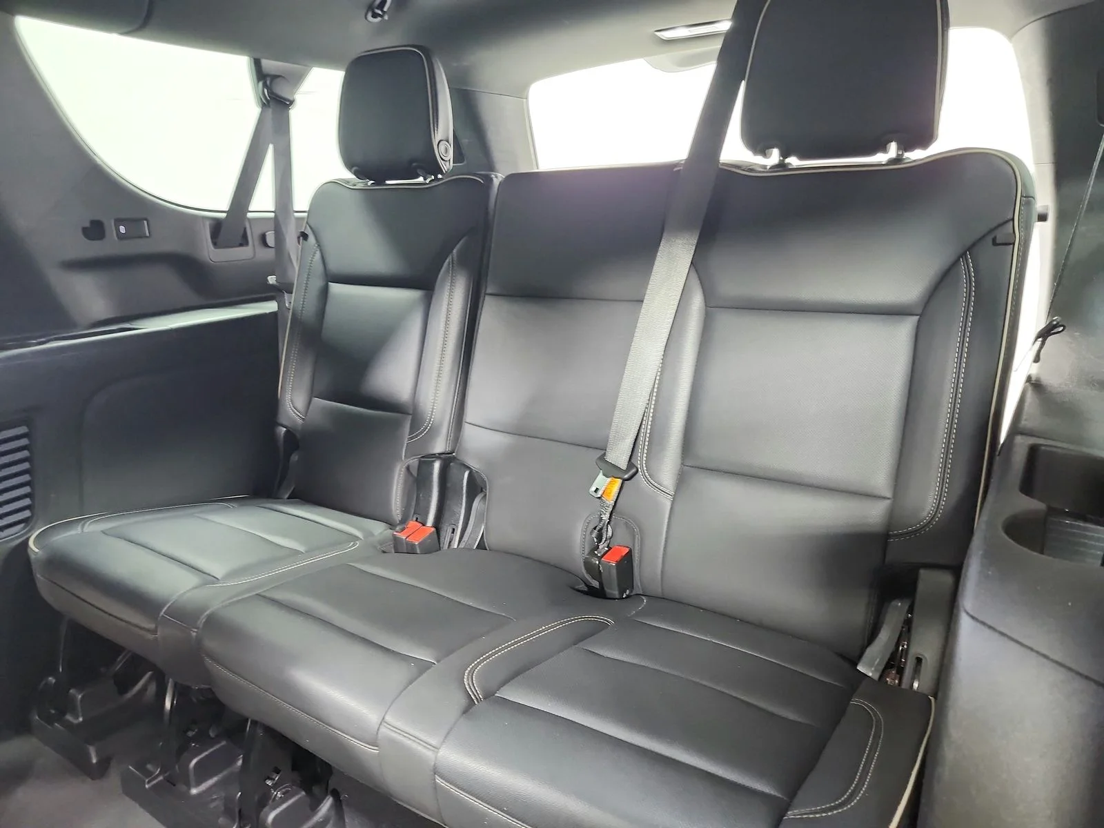 Used 2023 Silver Sage Metallic Chevrolet Premier image 39