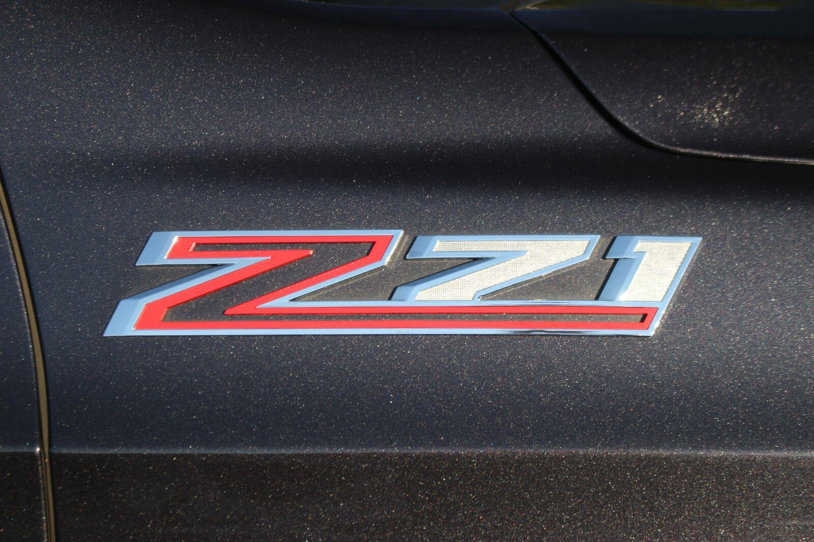 Used 2023 DARK ASH METALLIC Chevrolet Z71 image 11