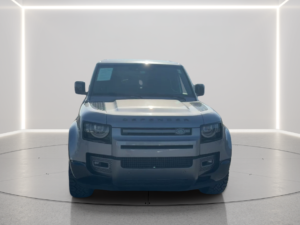 Used 2024  Land Rover Outbound image 2