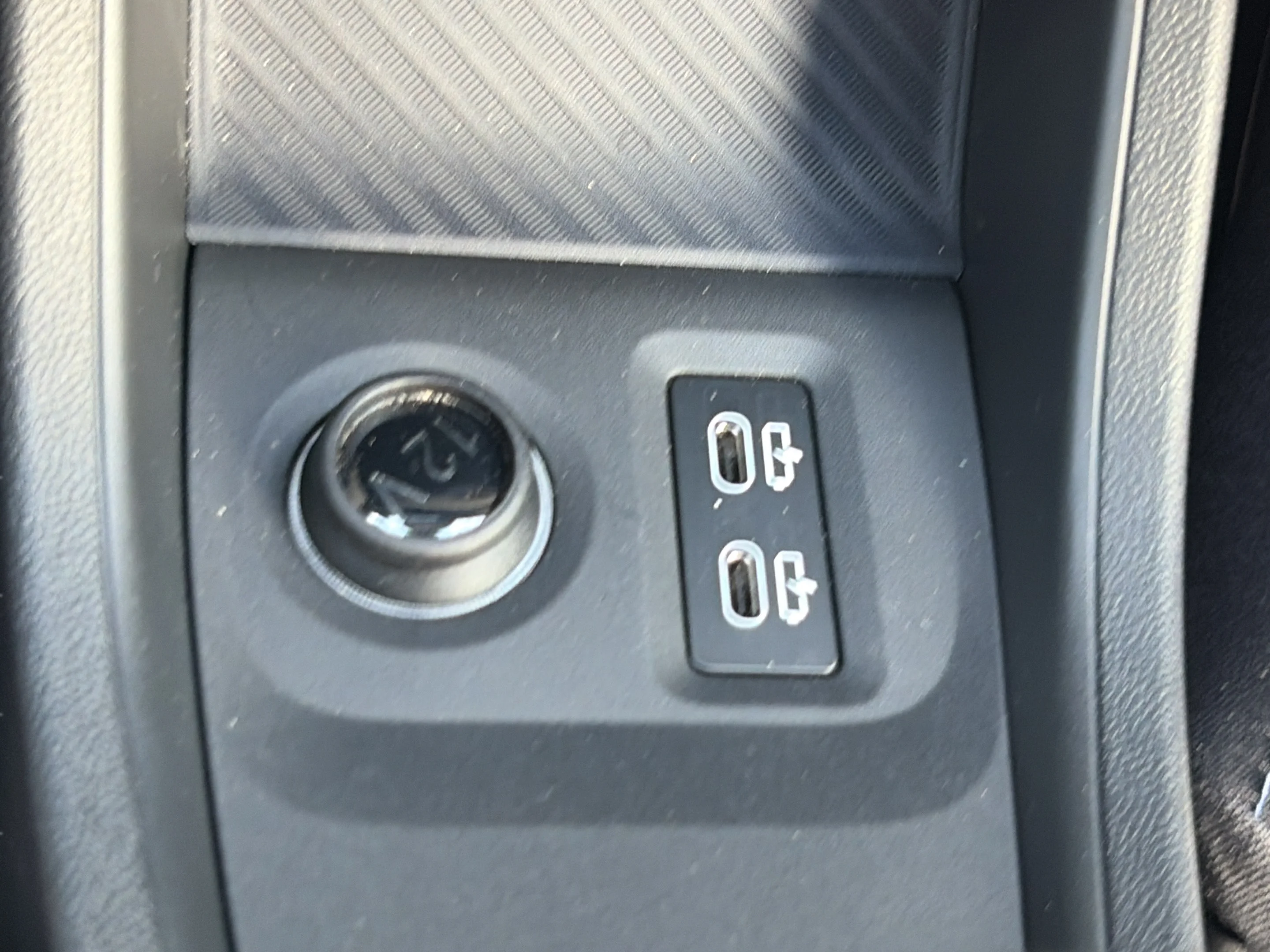 Used 2025 Silver MINI Cooper image 17