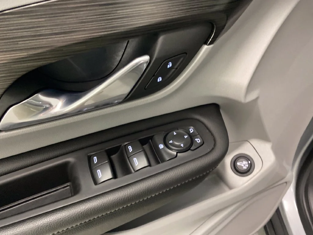 Used 2024 Silver GMC SLE image 12