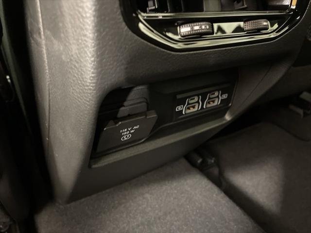 New 2025 Silver Zynith Exterior Paint Jeep Altitude X image 37