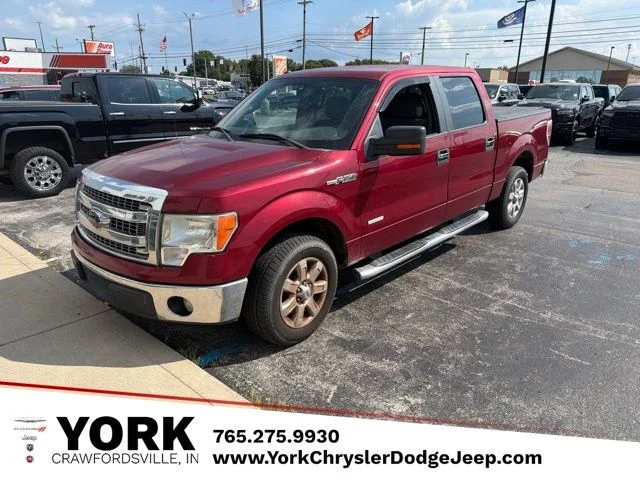 Used 2013 Red Ford XLT image 1