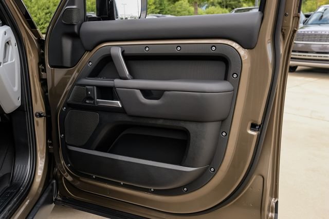 New 2026 Gondwana Stone Land Rover X-Dynamic SE image 57
