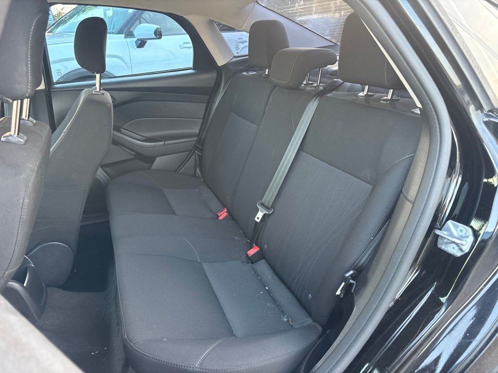 2018 Ford Focus S - Photo 11