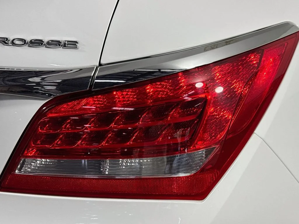 Used 2016 White Buick Base image 31
