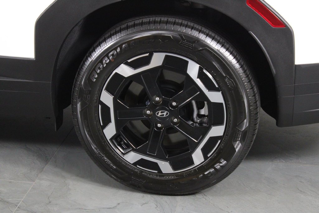Certified Used 2027 White Hyundai SEL image 15
