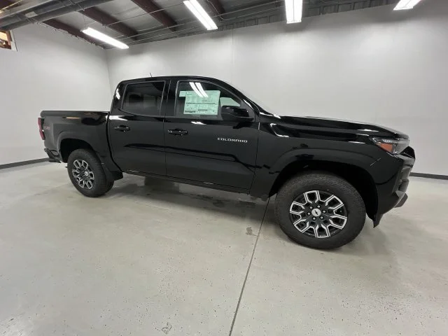 2026 Chevrolet Colorado Z71 - Photo 9