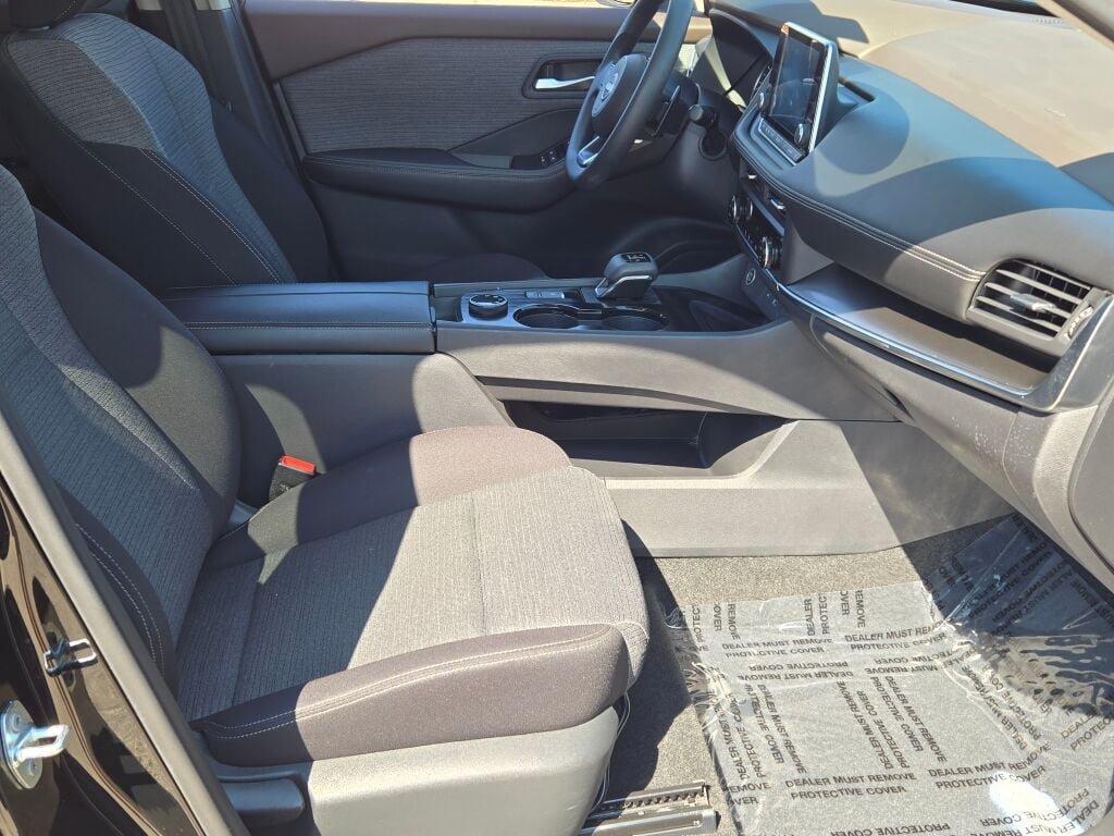 Used 2023 Black Nissan SV image 5