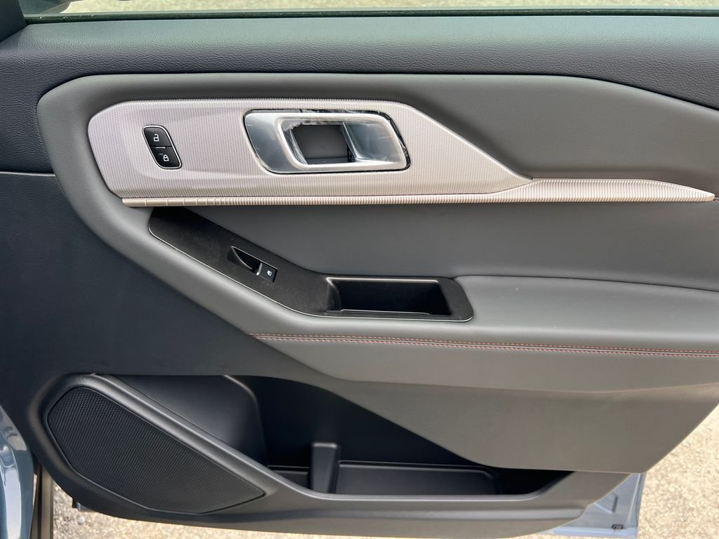 New 2026 Vapor Blue Metallic Ford Active image 16