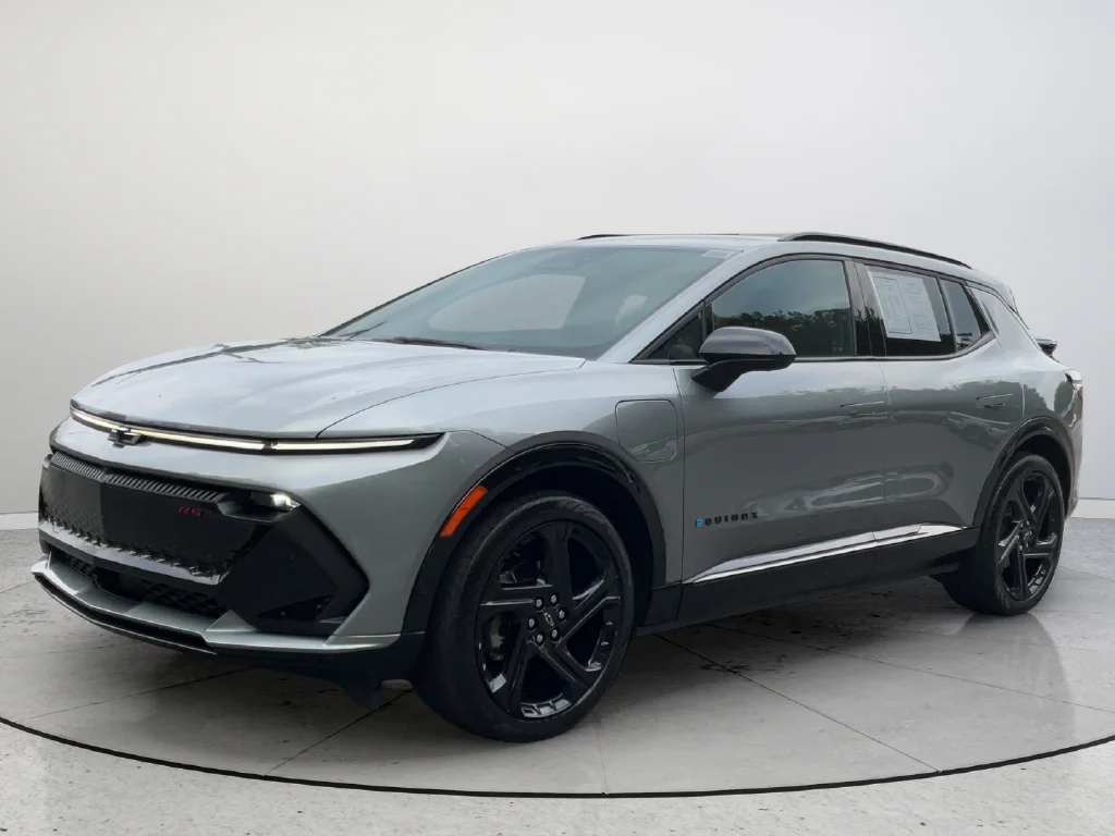 Used 2024 Gray Chevrolet RS image 4