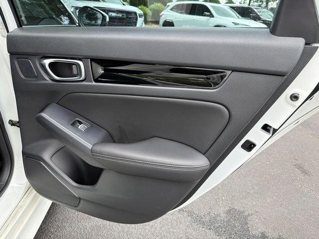 Used 2024 White Honda Touring image 16