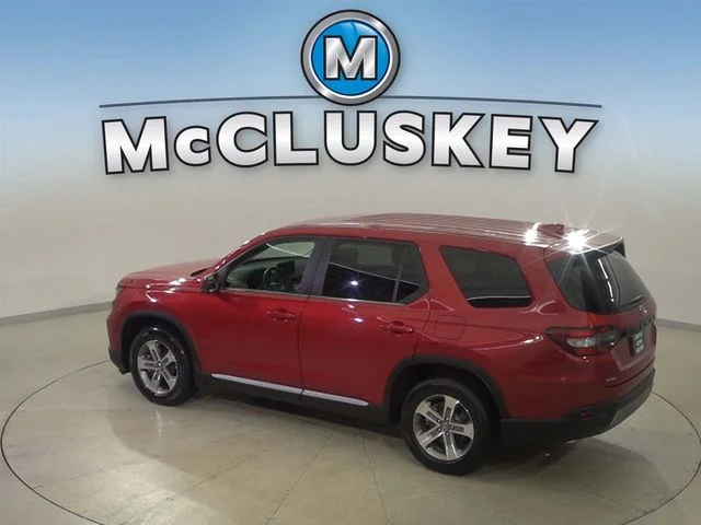 Used 2023 Red Honda EX-L image 28