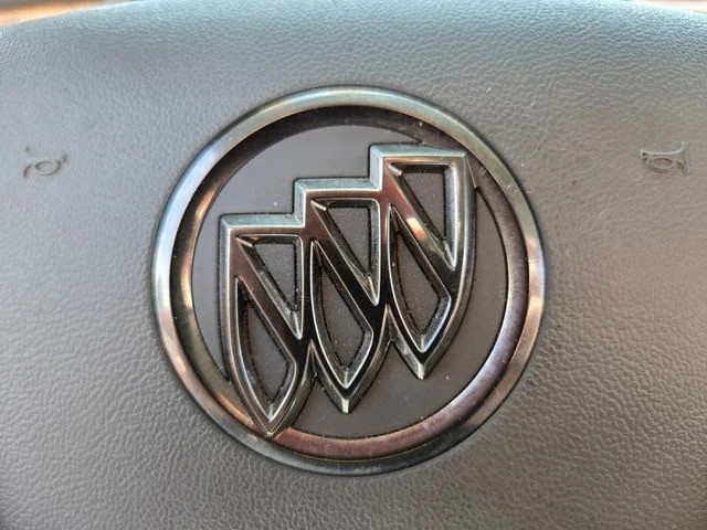 Used 2011 Silver Buick CXL image 33