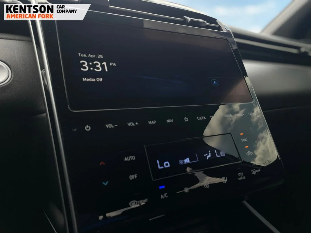 Used 2022 White Hyundai Limited image 34
