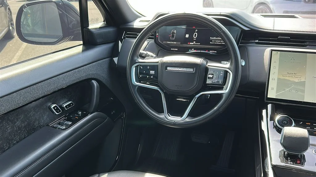 Used 2023 Black Land Rover SE image 23