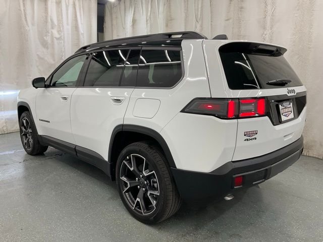New 2026 Bright White Clear-Coat Exterior Paint Jeep Overland image 5