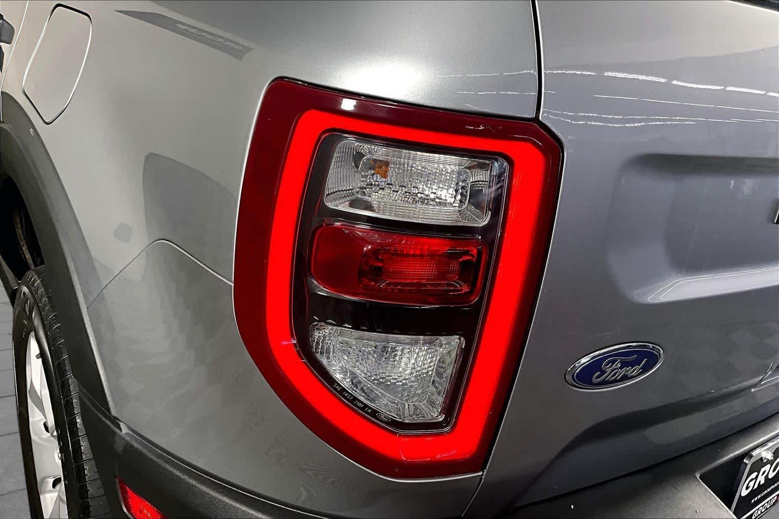 Used 2021 Iconic Silver Ford Base image 27