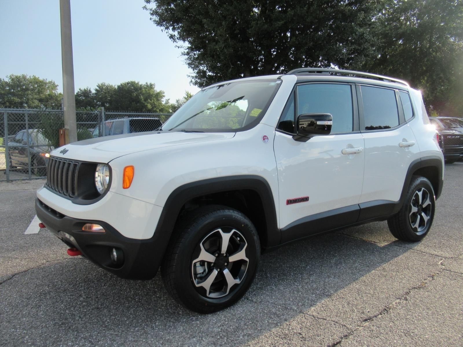 Certified Used 2022 White Jeep Trailhawk image 3