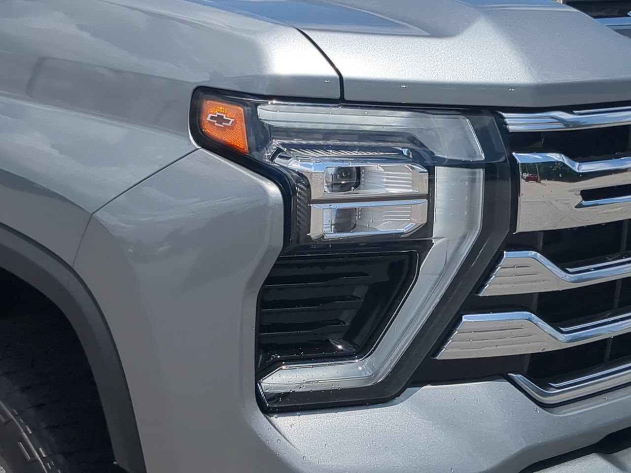 Used 2024 Sterling Gray Metallic Chevrolet High Country image 9
