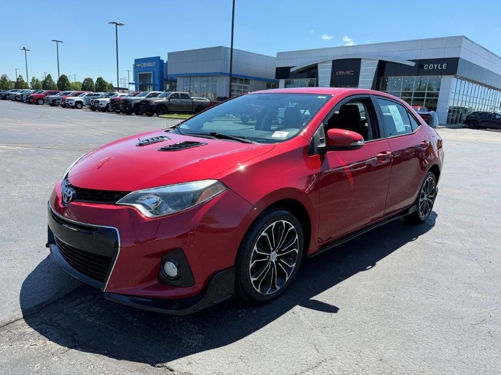 Used 2016 Red Toyota S Plus image 3