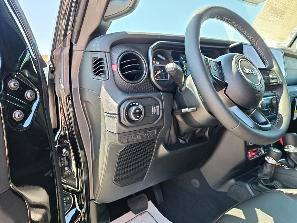 New 2026 Black Clearcoat Jeep Rubicon X image 19