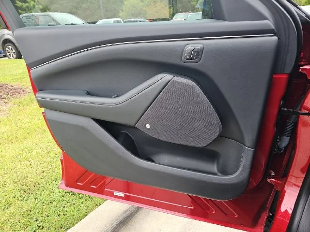 Used 2023 Red Ford Premium image 28