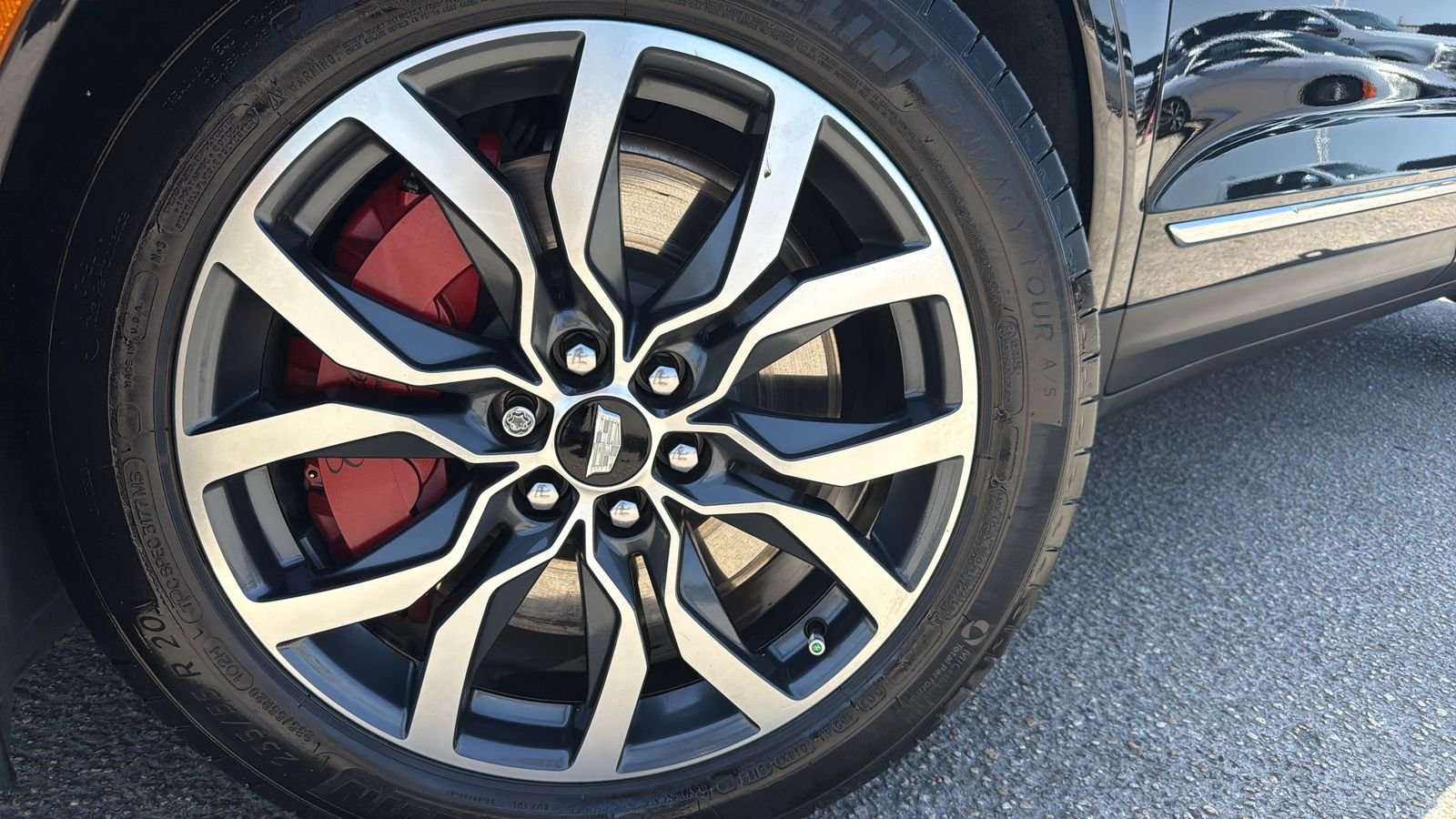 Used 2023 Black Cadillac Sport image 30