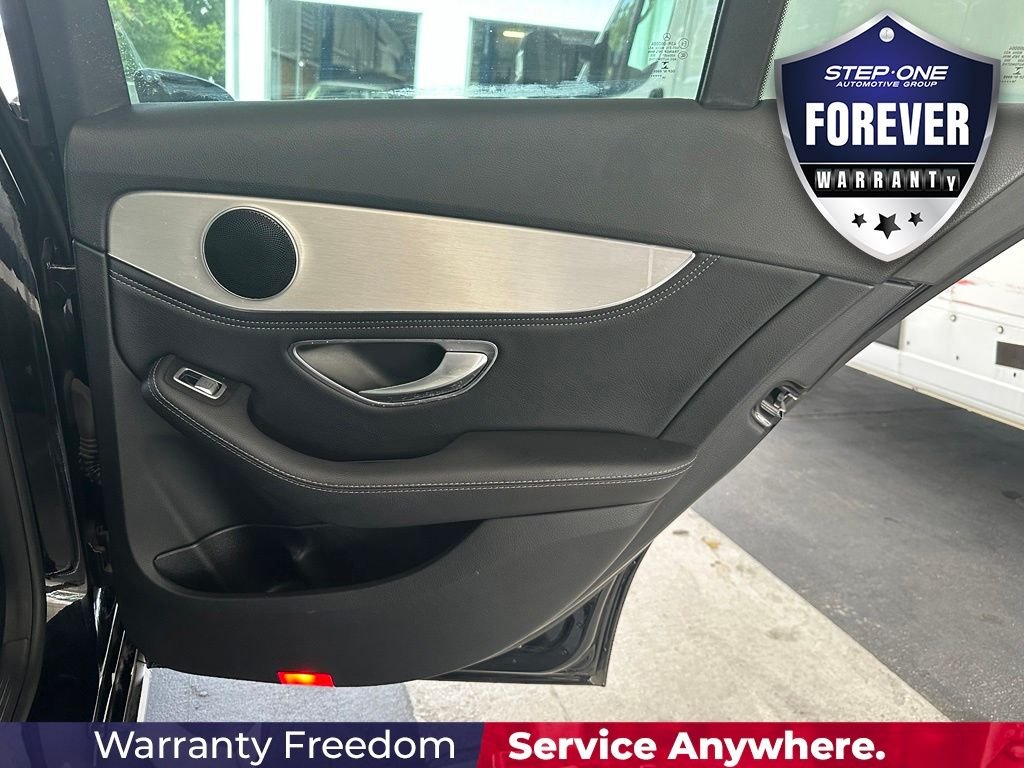 Used 2015  Mercedes-Benz C 300 image 30