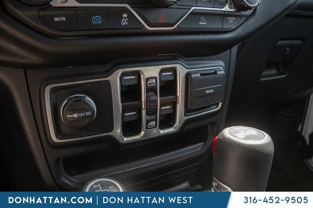 Used 2023 White Jeep Sahara 4xe image 10