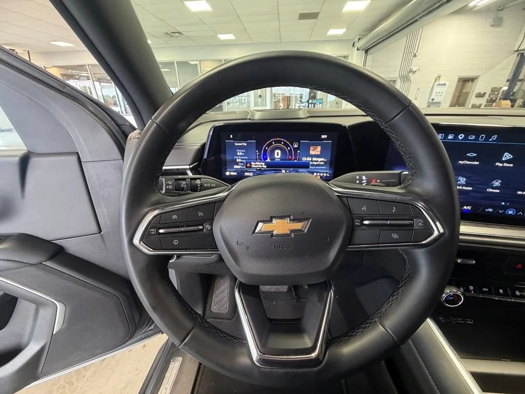 Used 2025 Sterling Gray Metallic Chevrolet LT image 32