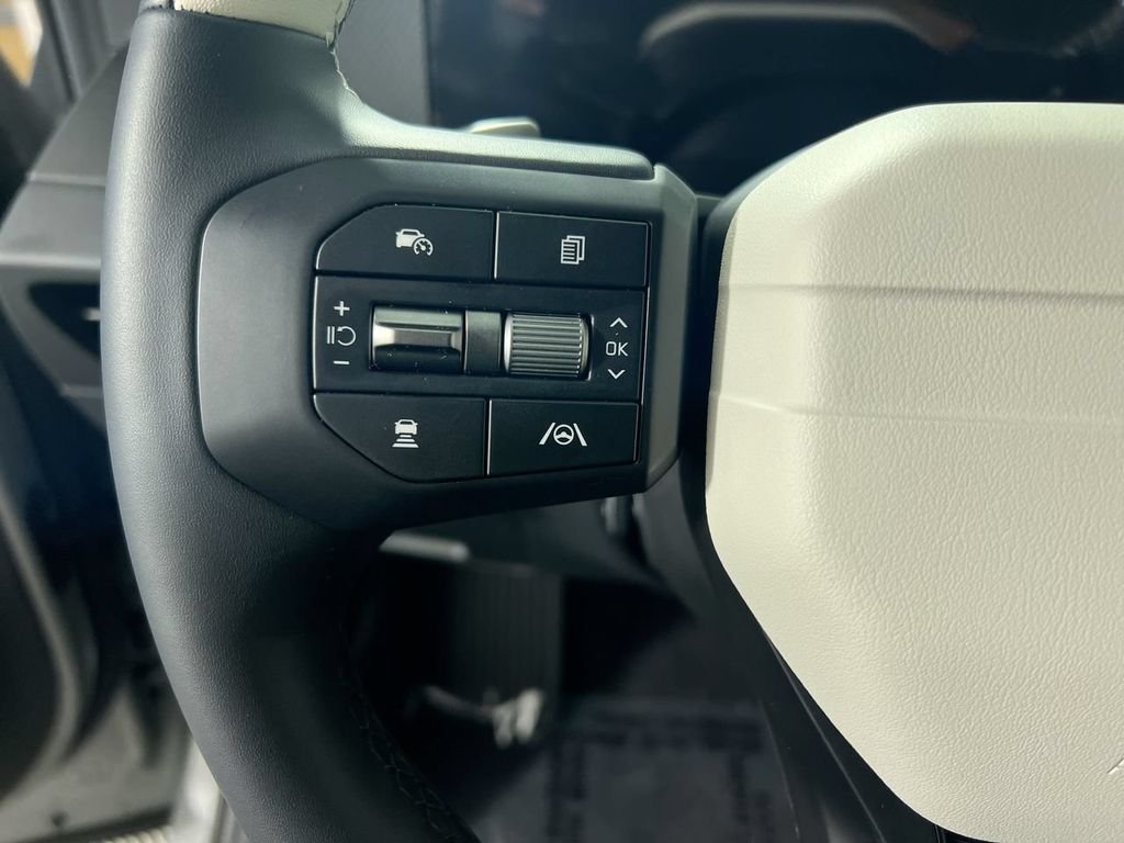 New 2026 Wolf Gray Kia GT-LINE image 18