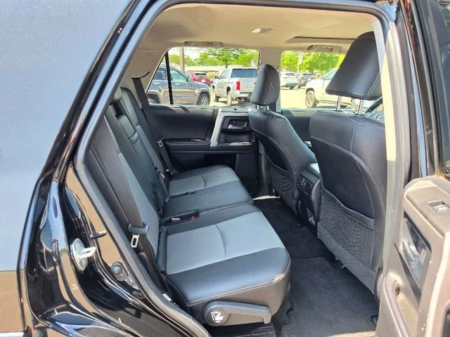 2022 Toyota 4Runner SR5 Premium - Photo 14